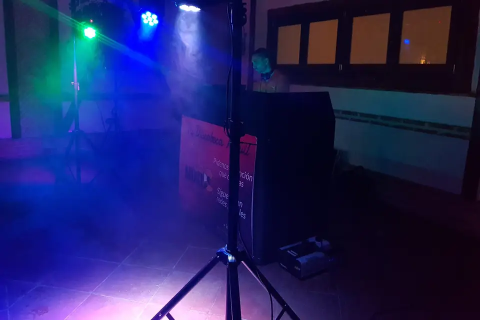 discoteca-movil-iluminacion_1_136115-1569464011